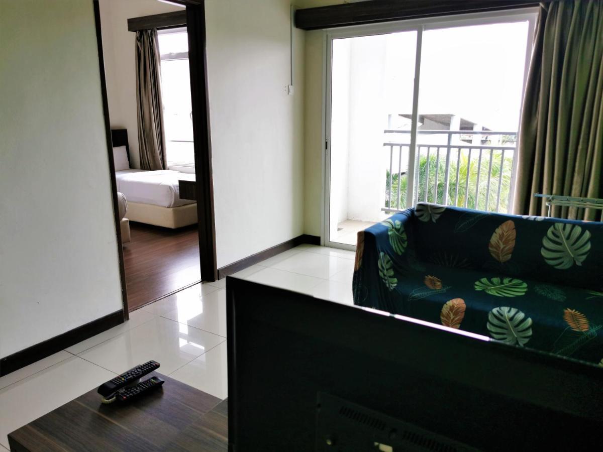 B - Lagoon Water Themepark Suite Melaka Town Esterno foto